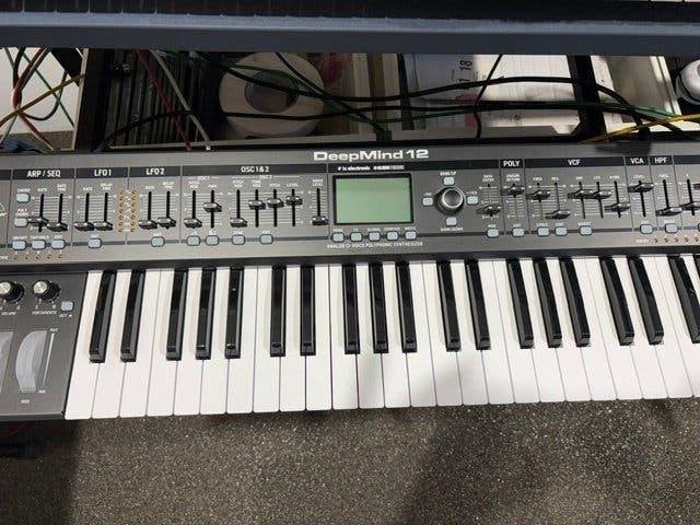 Behringer deepmind 12, Muziek en Instrumenten, Ophalen of Verzenden, Zo goed als nieuw, 49 toetsen, Overige merken