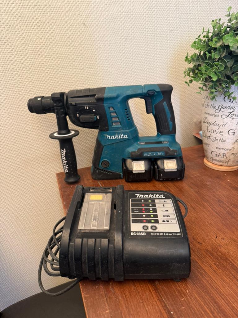 Makita  DHR264Z  36V, Doe-het-zelf en Verbouw, Gereedschap | Boormachines, Ophalen of Verzenden, Gebruikt, Boor- en/of Breekhamer