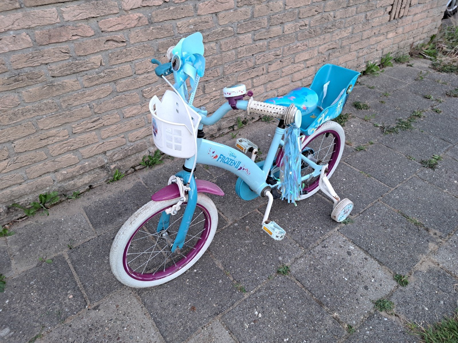 Frozen  kinderfiets met zijwieltjes en poppenzitje, Zijwieltjes, Velgrem, Ophalen of Verzenden, Disney Frozen