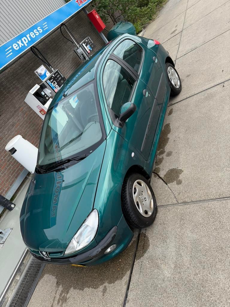 Peugeot 206 1.6 XT 5D 1999 Groen, Auto's, Voorwielaandrijving, 40 €/maand, 4 cilinders, Handgeschakeld