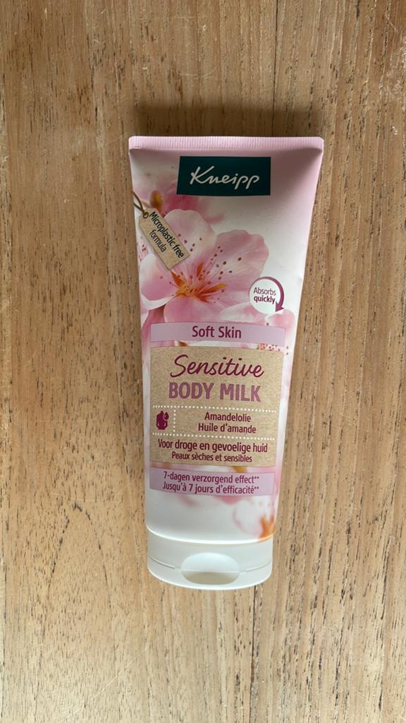 Kneip sensitive body milk; nieuw!, Ophalen of Verzenden, Nieuw, Gehele gezicht, Verzorging