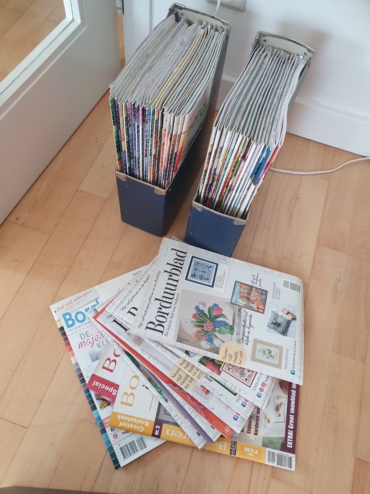 Drie dozen Borduurbladen gratis af te halen, Ophalen of Verzenden, Gebruikt, Handborduren, Patroon