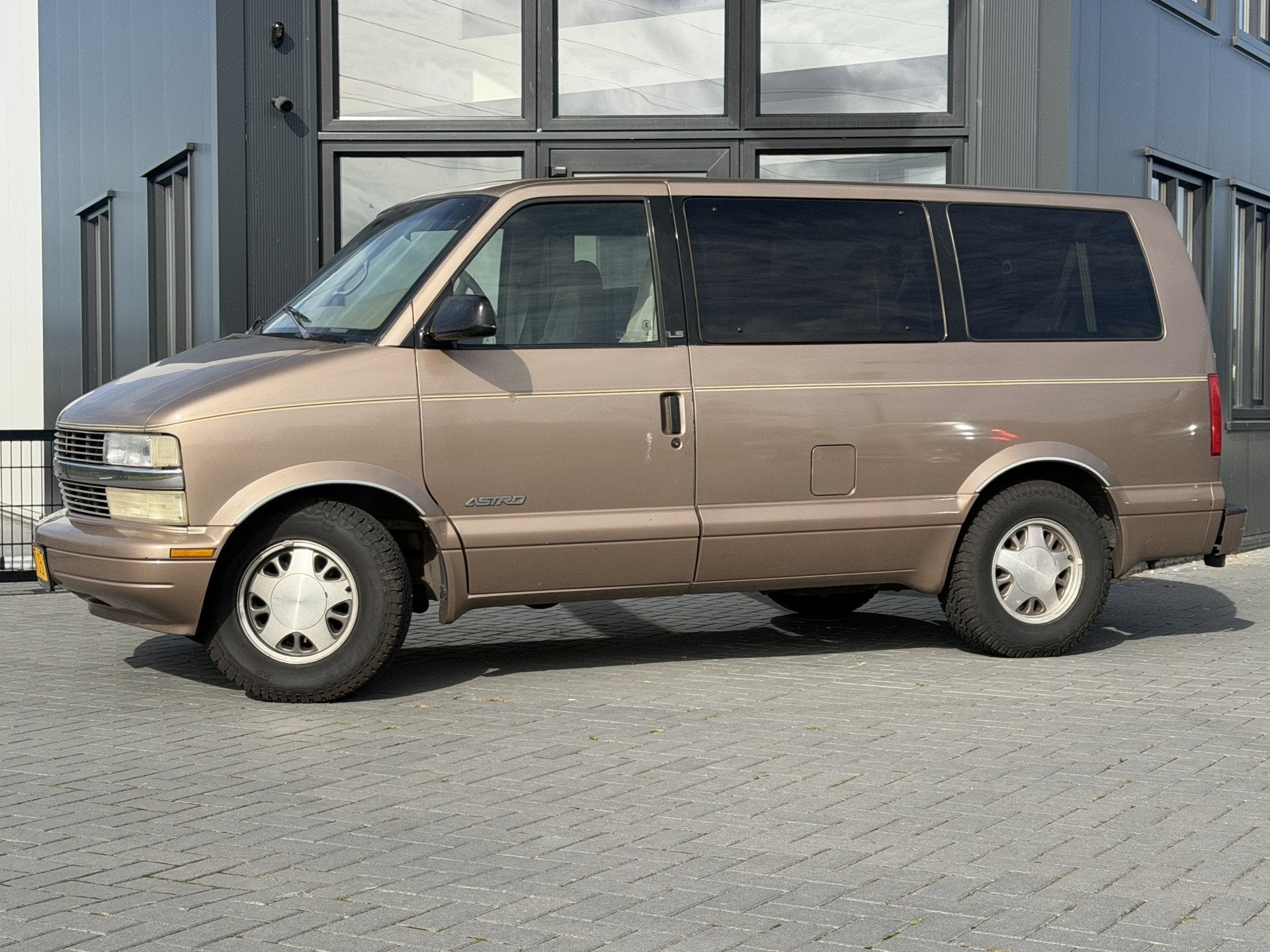 Chevrolet astro Van LS 4.3 V6 | Nwe beurt | Nwe APK | 7 pers, foto 1