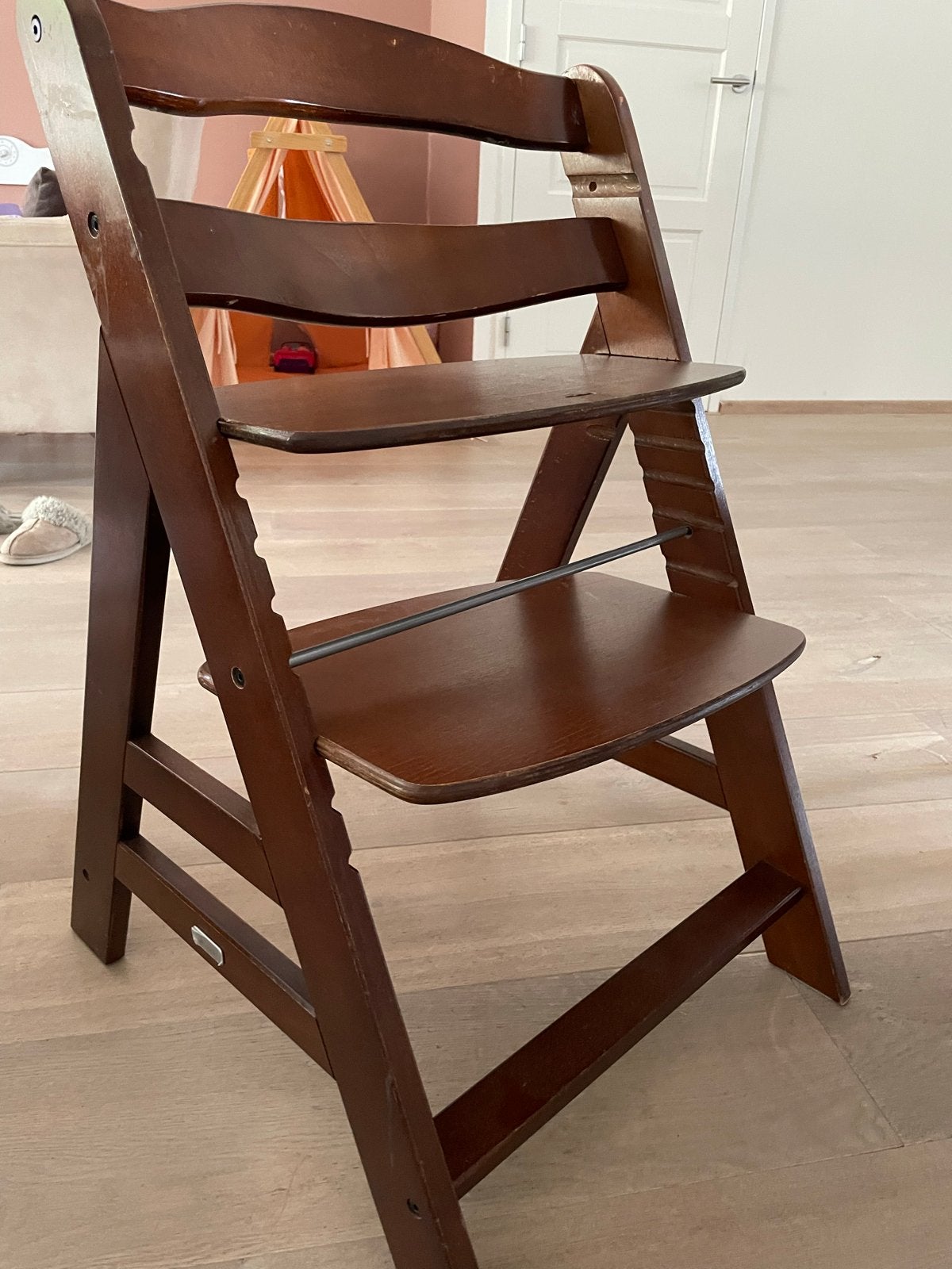 Hauck Meegegroeistoel - Donkerbruin Hout met Hauck tray, Ophalen, Gebruikt, Meegroeistoel, Aanschuifbaar