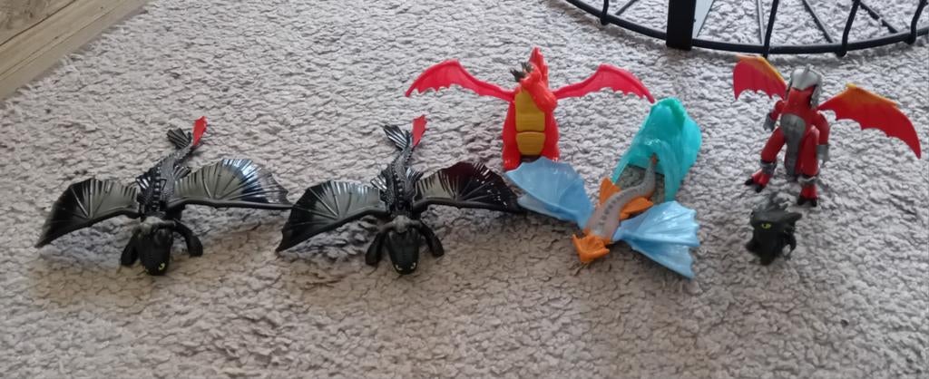 Draken speelgoed, Kinderen en Baby's, Speelgoed | Actiefiguren, Ophalen of Verzenden, Zo goed als nieuw