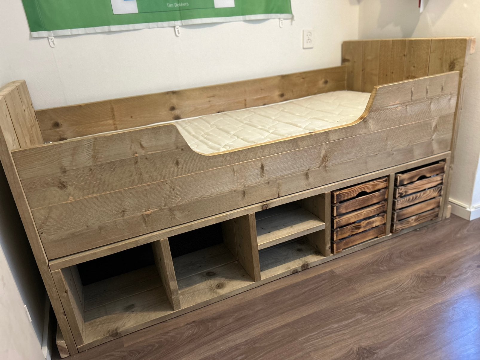 Houten 1 persoonsbed, Huis en Inrichting, Slaapkamer | Bedden, Ophalen, Gebruikt, 90 cm, Eenpersoons