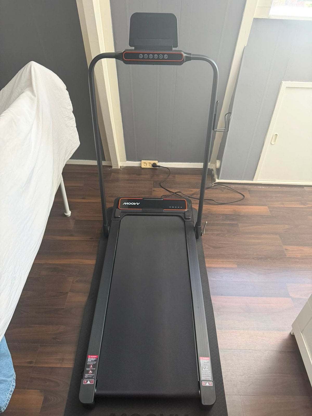 Moovv loopband V2 Pro- Incline  met tablet/iPad/Bidonhouder, Ophalen, Zo goed als nieuw, Overige typen, Overige merken