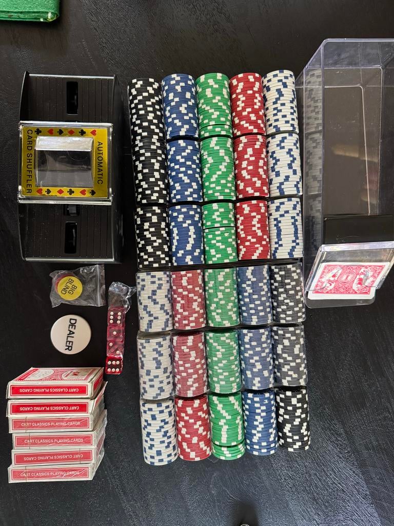 Pokerset met 600 fiches in koffer, Vijf spelers of meer, Ophalen, Gebruikt