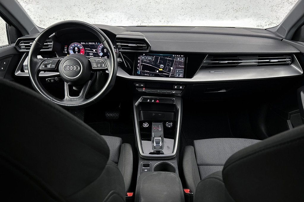 Audi A3 Limousine 30 TFSI Advanced edition | LED koplampen |, 12 maanden, Stof, Gebruikt, 23 km/l
