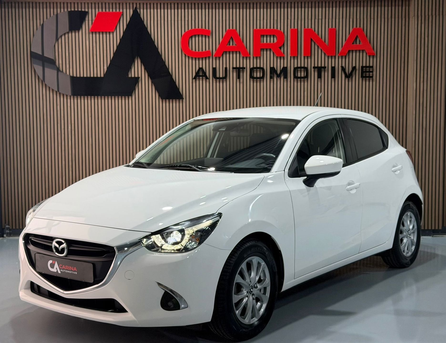 Mazda 2 1.5 Skyactiv-G TS+ / 5-Deurs / Full Map Navigatie /, Auto's, Mazda, 1005 kg, Gebruikt, 4 cilinders, Wit