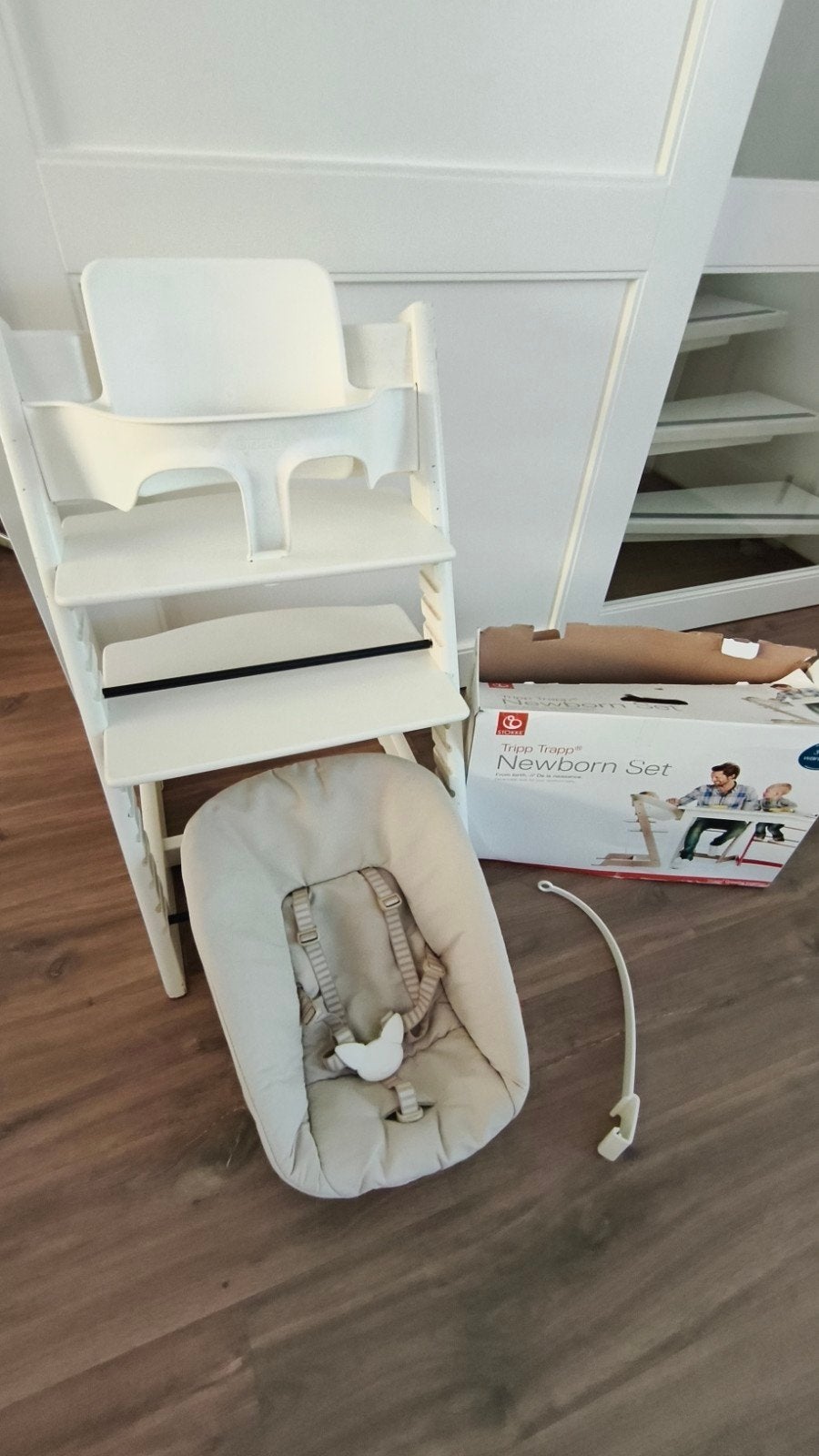 Stokke tripp trapp kinderstoel wit met baby, newborn set, Kinderen en Baby's, Ophalen, Gebruikt, Meegroeistoel, Gordel(s)
