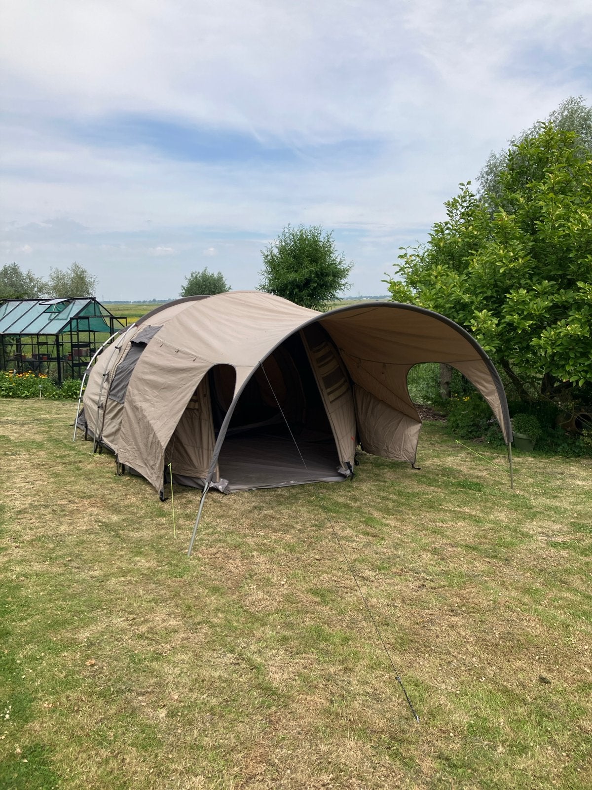 Redwood Outdoor Aspen 320 tunneltent, Ophalen, Zo goed als nieuw, Tot en met 4