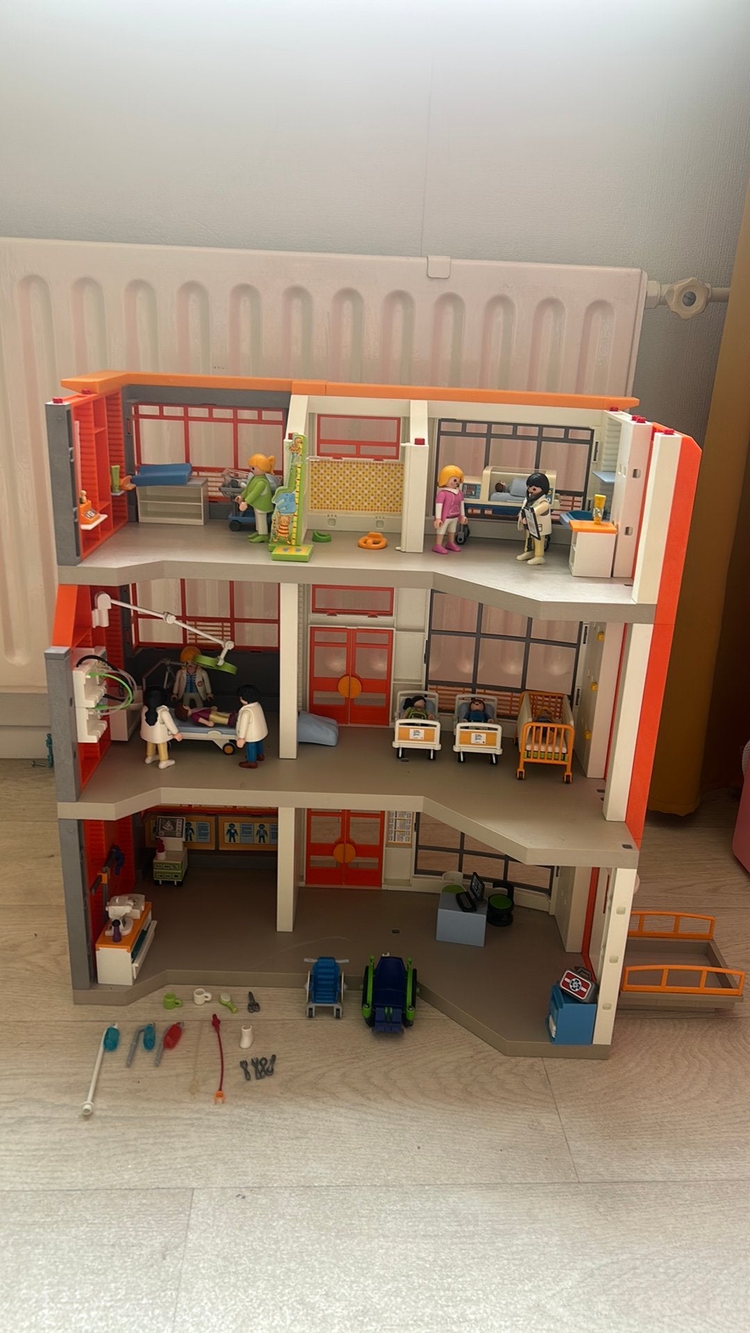 Playmobile ziekenhuis., Ophalen, Zo goed als nieuw, Poppenhuis