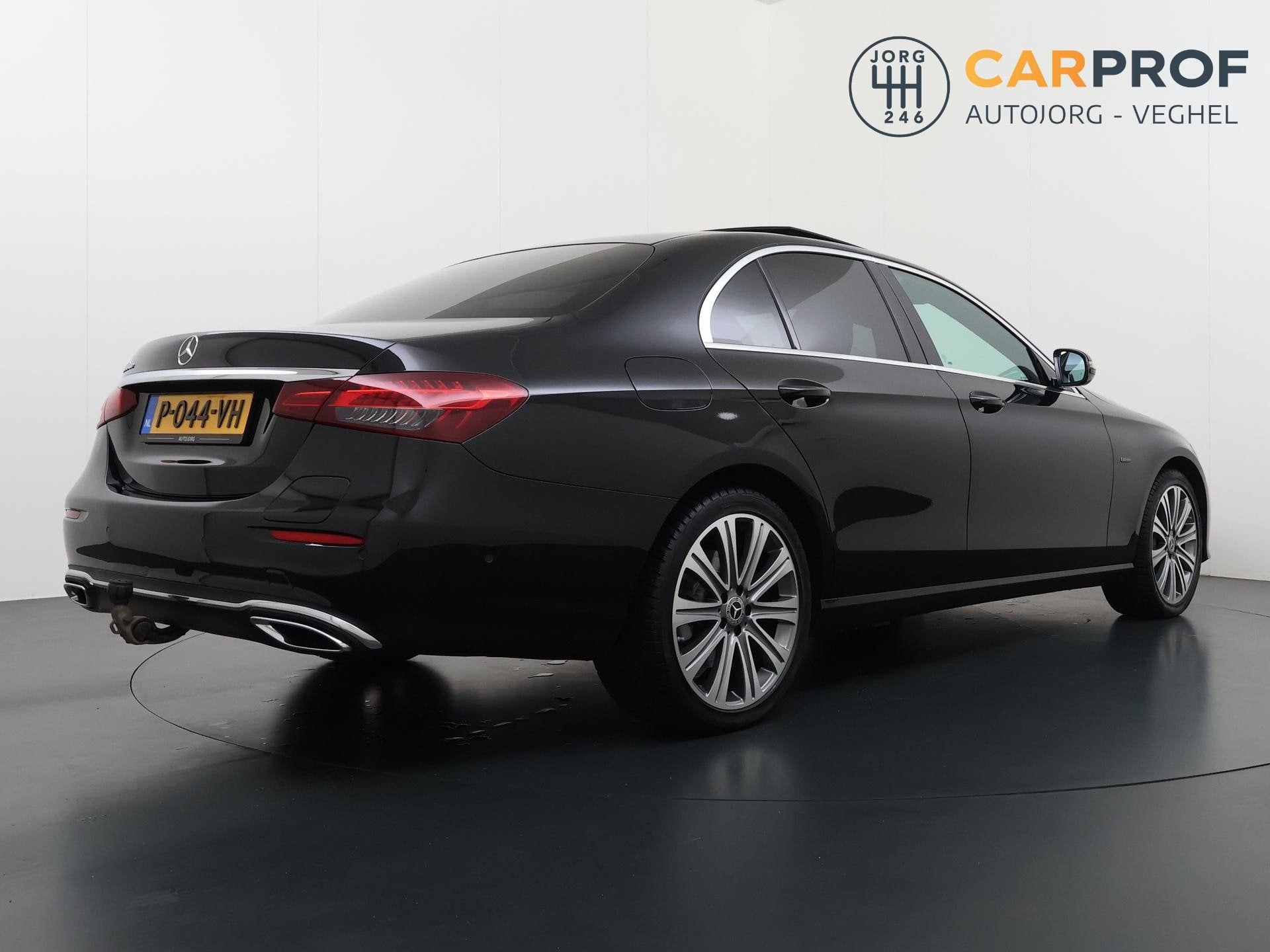 Mercedes-Benz E-klasse 300 de AMG Line Trekhaak | Pano | Led, Auto's, Gebruikt, 4 cilinders, 241 €/maand, 1960 kg