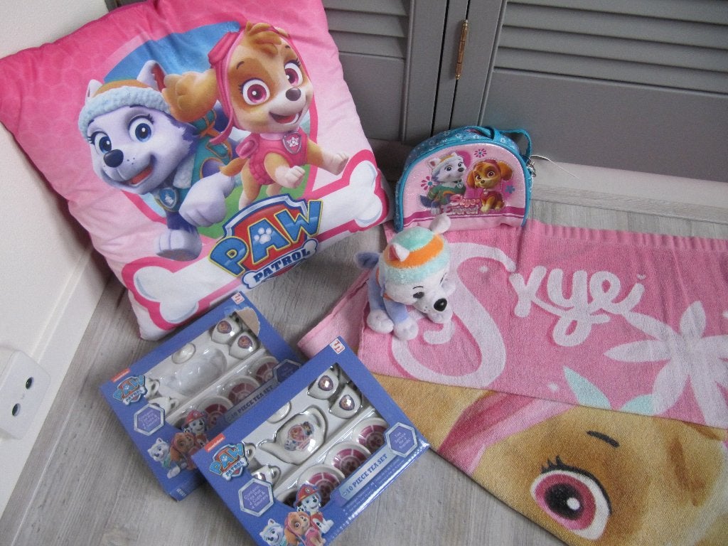 Paw Patrol kussentje, knuffel, serviesje, handdoek,tasje, Paw Patrol, Ophalen of Verzenden, Gebruikt, Hond