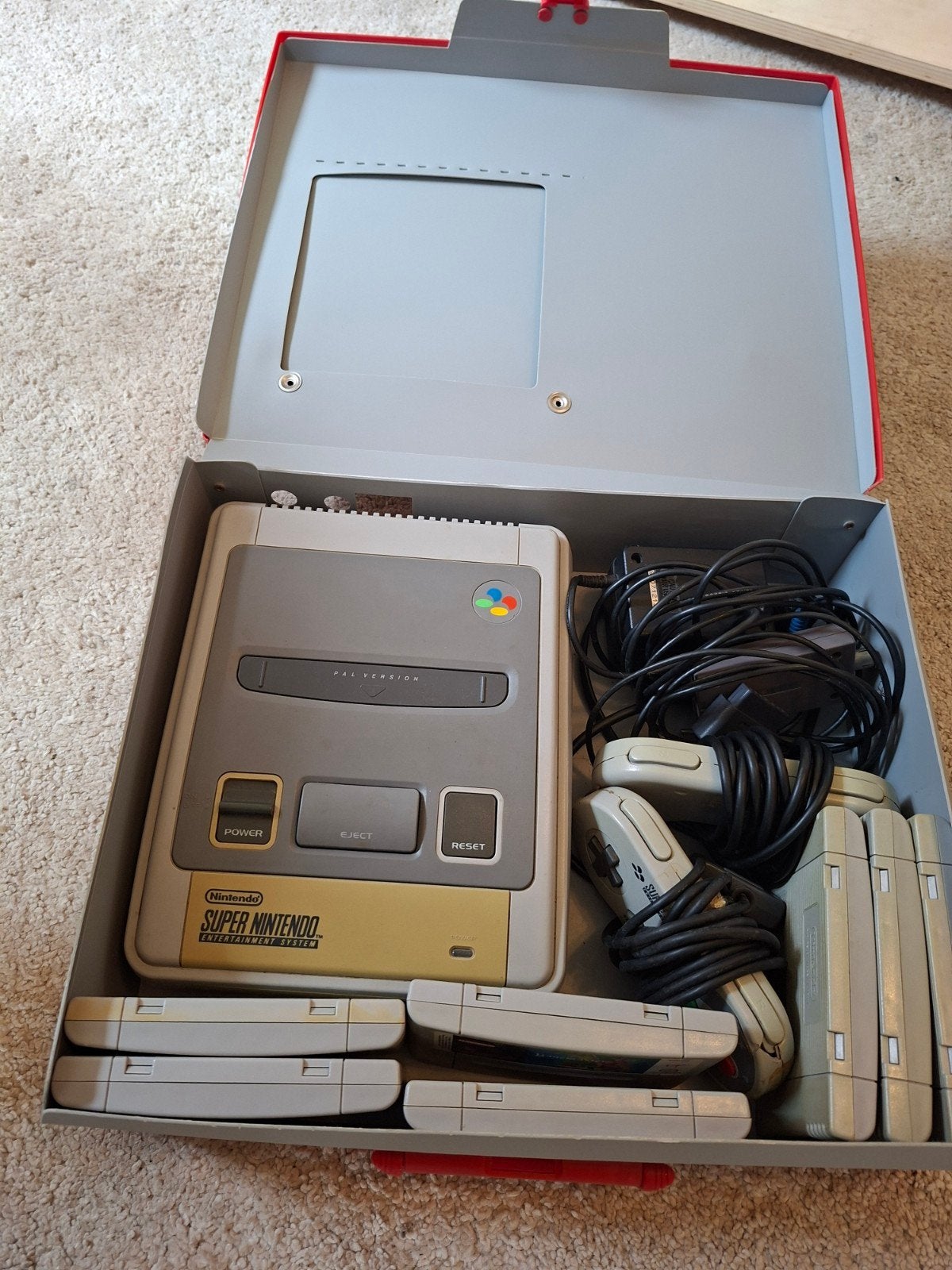 Super Nintendo SNES PAL Compleet in Koffer met Games, Spelcomputers en Games, Spelcomputers | Nintendo Super NES, Ophalen of Verzenden