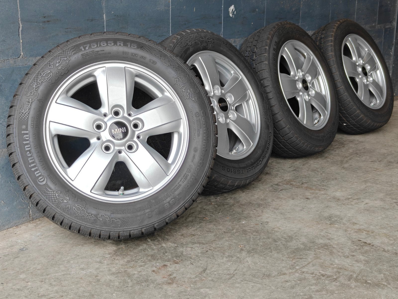 15" Originele Mini Cooper Winterset Continental TPMS, Auto-onderdelen, Ophalen, Gebruikt, 15 inch, 175 mm