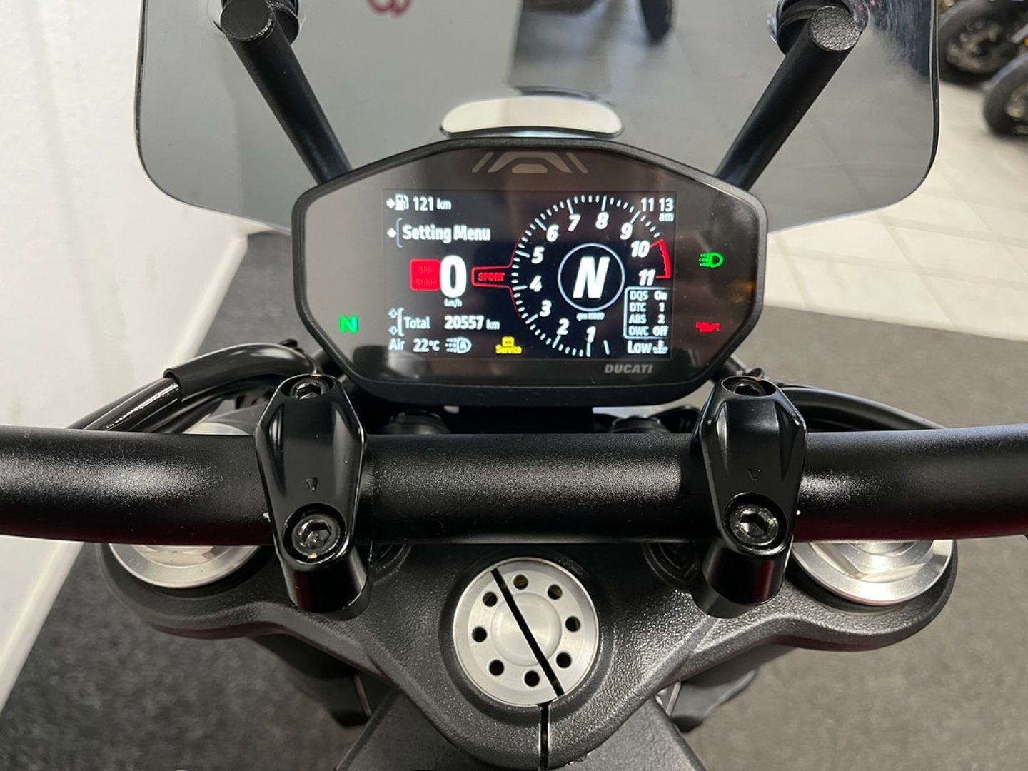 ️️Super mooie Ducati MONSTER (bj 2021)️️, 2 cilinders, Motorrijbewijs A, Bedrijf, Onbekend