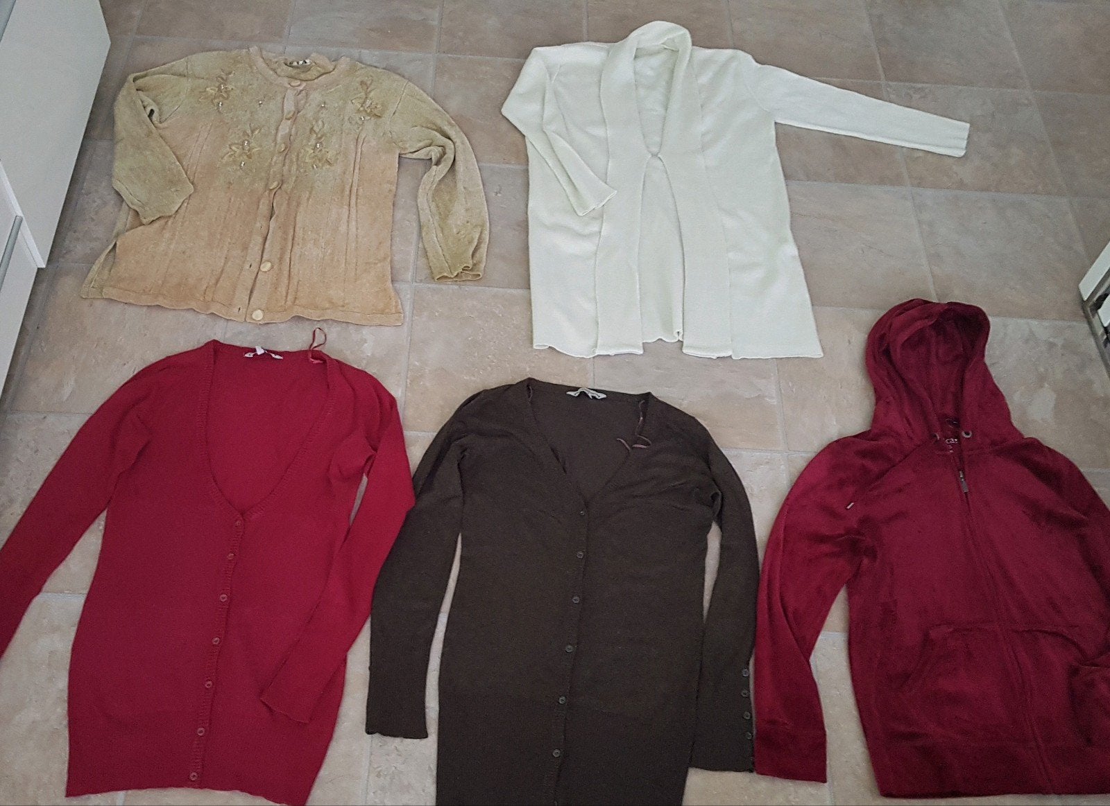 Diverse Dames Vesten en Hoodies - Maat L, Meerkleurig, Clockhouse, Yes I Am, Maat 42/44 (L), Ophalen of Verzenden