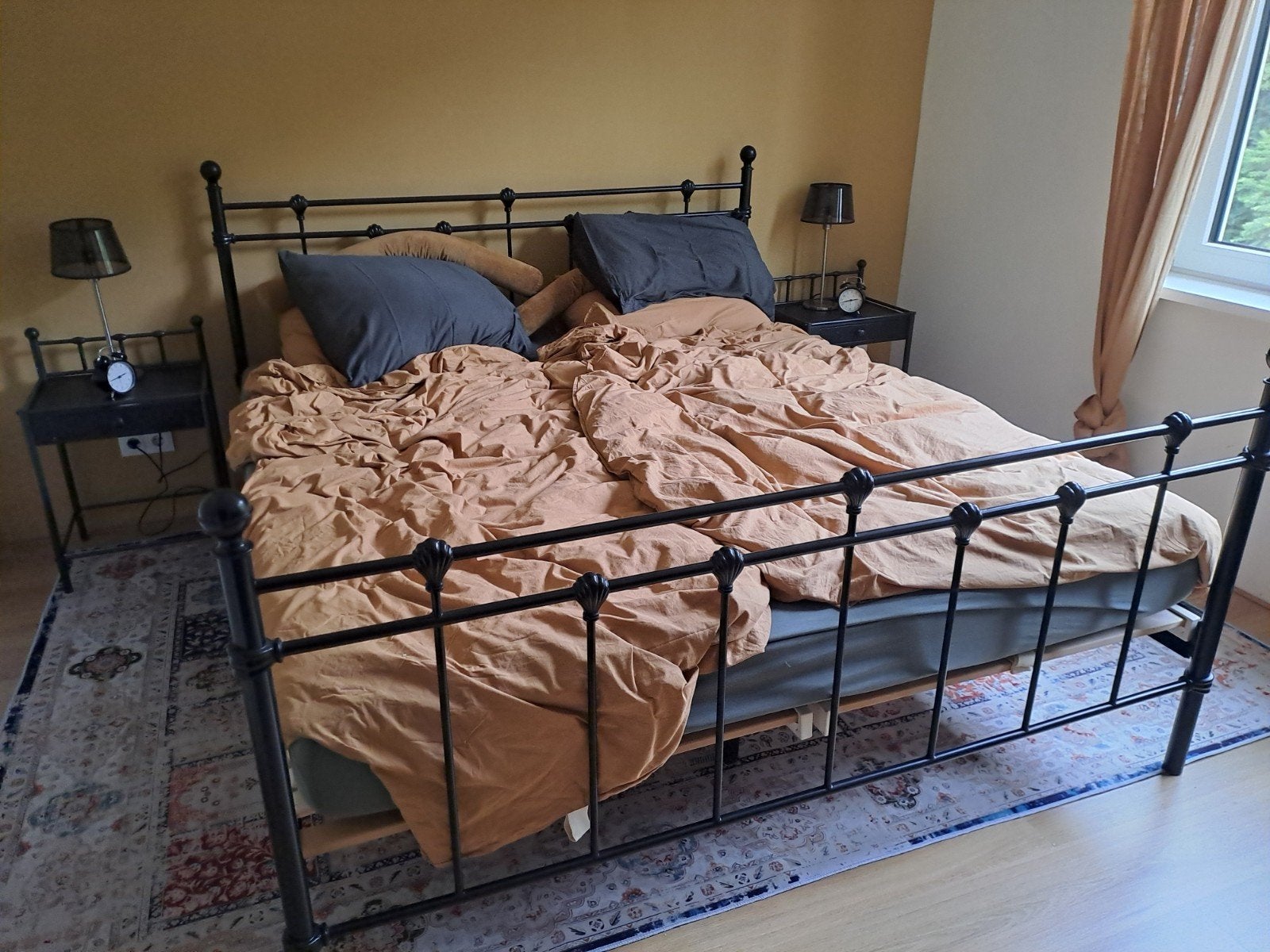 2 persoons bed, Ophalen, Zwart, Tweepersoons, Zo goed als nieuw