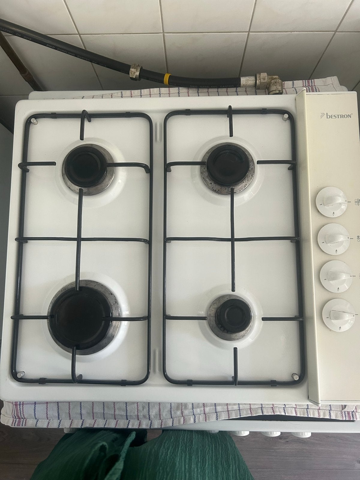 Vrijstaande Bestron gasfornuis met 4 kookzones, Witgoed en Apparatuur, Ophalen, Gebruikt, Minder dan 85 cm, 4 kookzones