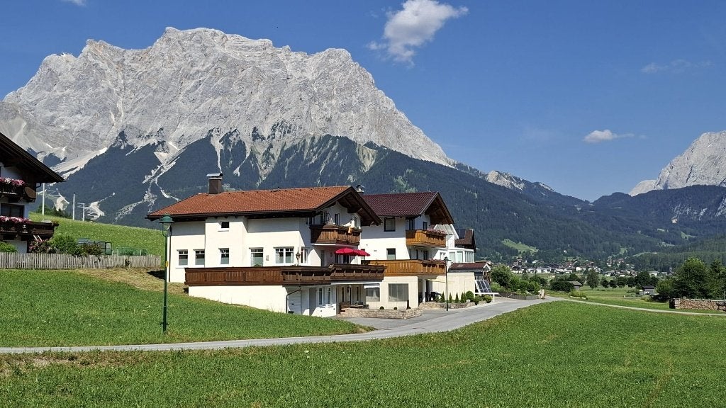 Appartement 90m2,  Lermoos, Zugspitzarena, Ehrwald, Vakantie, Tirol, Dorp, Internet, 2 slaapkamers