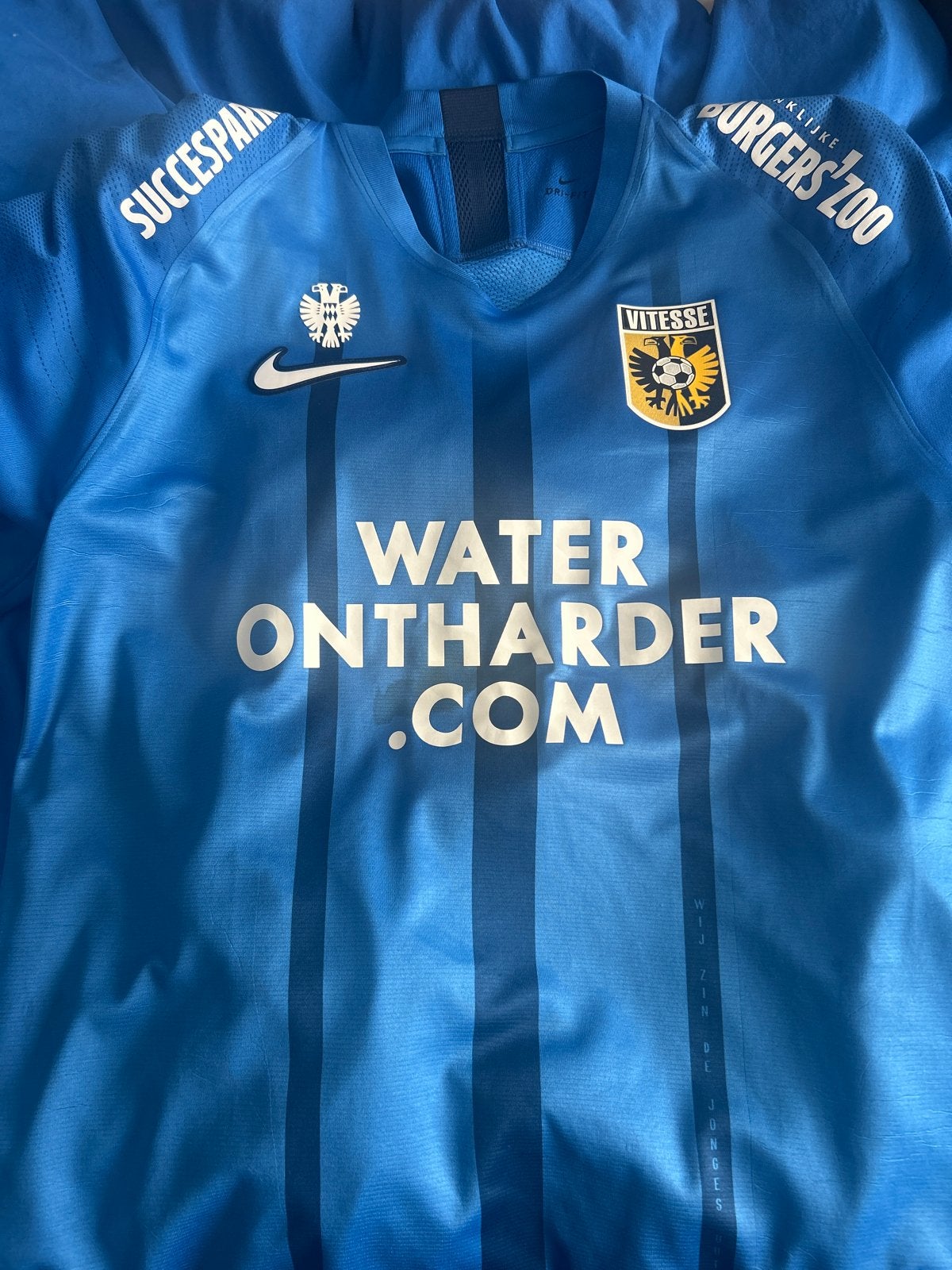 Gedragen Vitesse voetbalshirt Lois Openda #7, Sport en Fitness, Voetbal, Ophalen, Gebruikt, Shirt