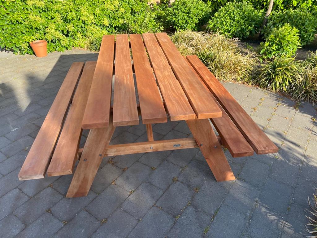 Robuuste houten picknicktafel voor buiten, Tuin en Terras, Picknicktafels, Nieuw, Rechthoekig, Hout, Ophalen
