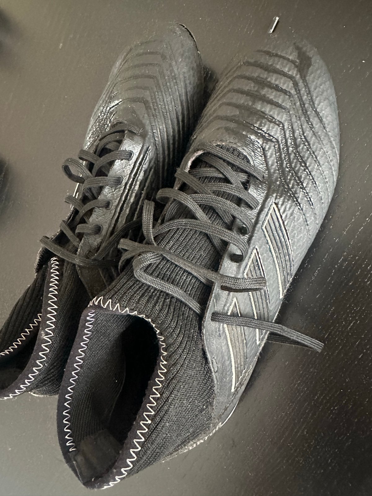 Adidas Predator voetbalschoenen - Maat 43 1/3, Ophalen, Gebruikt, Schoenen