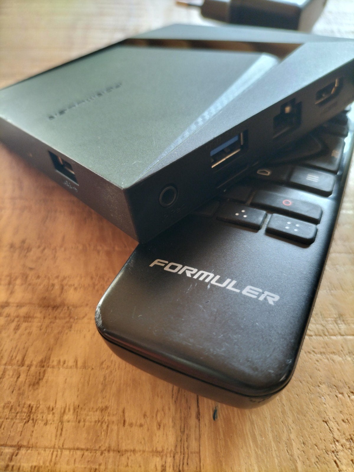 Formuler Z10 Pro Max 4K Android TV Box met afstandsbediening, Ophalen