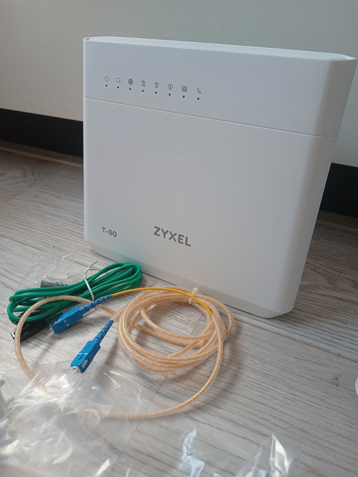 wifi modem, Computers en Software, Ophalen of Verzenden, Zo goed als nieuw, Router, ZyXEL