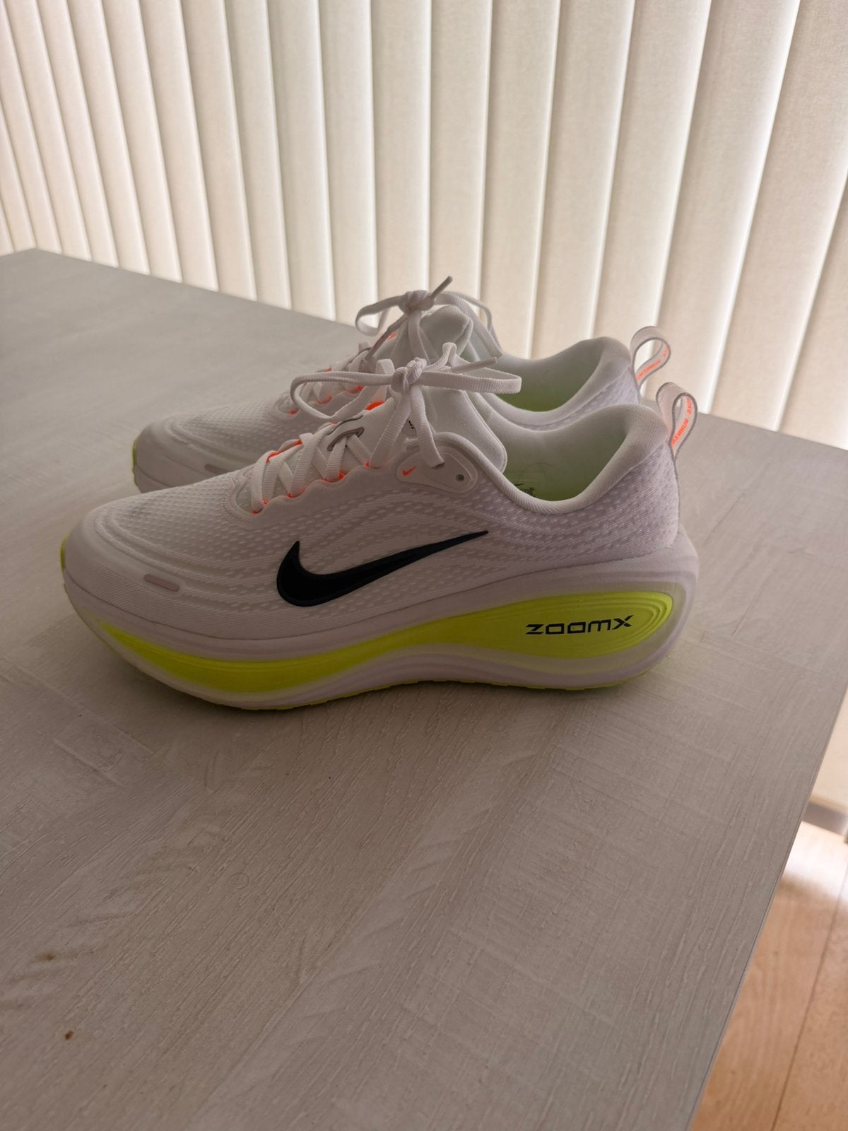 Nike zoomx, Sport en Fitness, Loopsport en Atletiek, Ophalen of Verzenden, Zo goed als nieuw, Hardloopschoenen, Nike