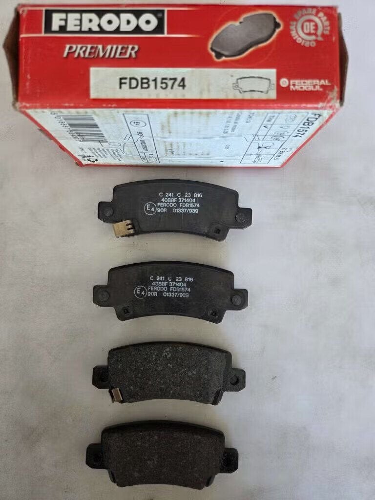 Set Remblokken Toyota Corolla, -, -, Nieuw, Ferodo