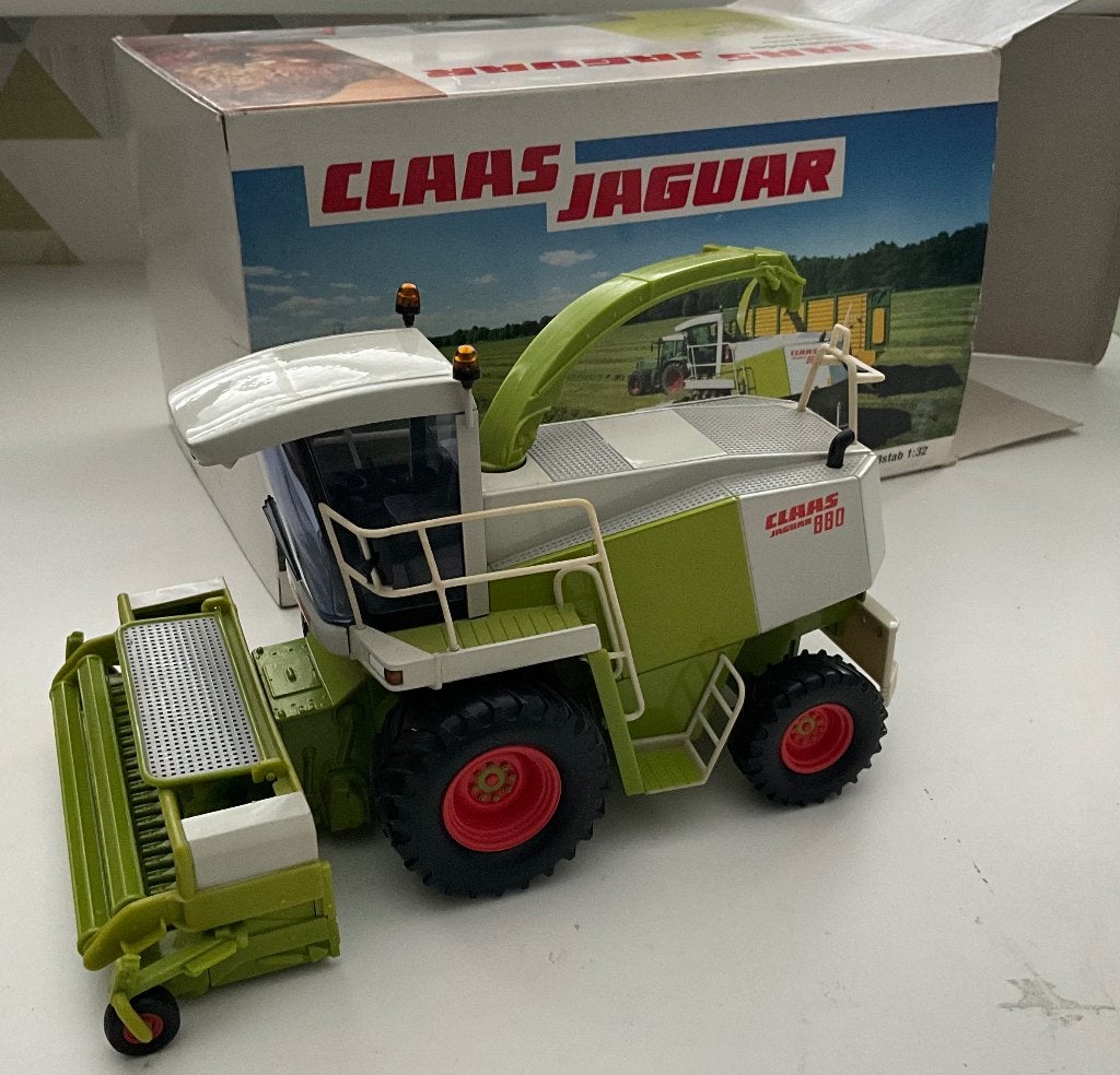 Veld hakselaar, Hobby en Vrije tijd, Modelauto's | 1:32, Ophalen of Verzenden, Zo goed als nieuw, Tractor of Landbouw, Overige merken