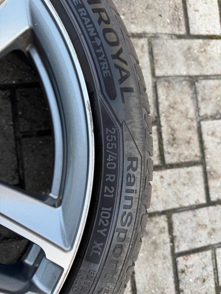 Audi velgen 21 inch met banden 255/40 R21, Gebruikt, 255 mm, Banden en Velgen, Personenwagen