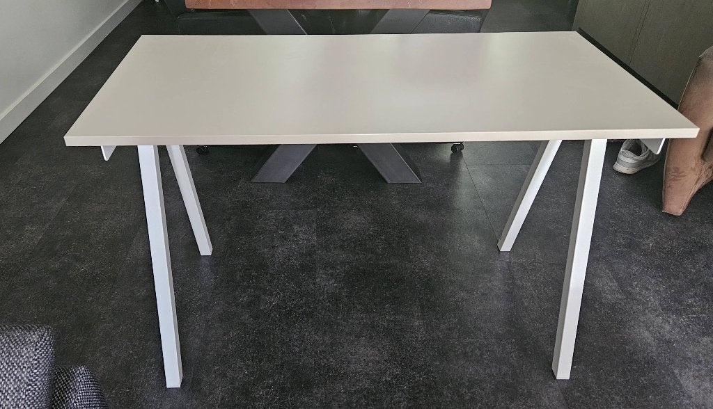Bureau, Ophalen, 120 cm, Zo goed als nieuw, 60 cm