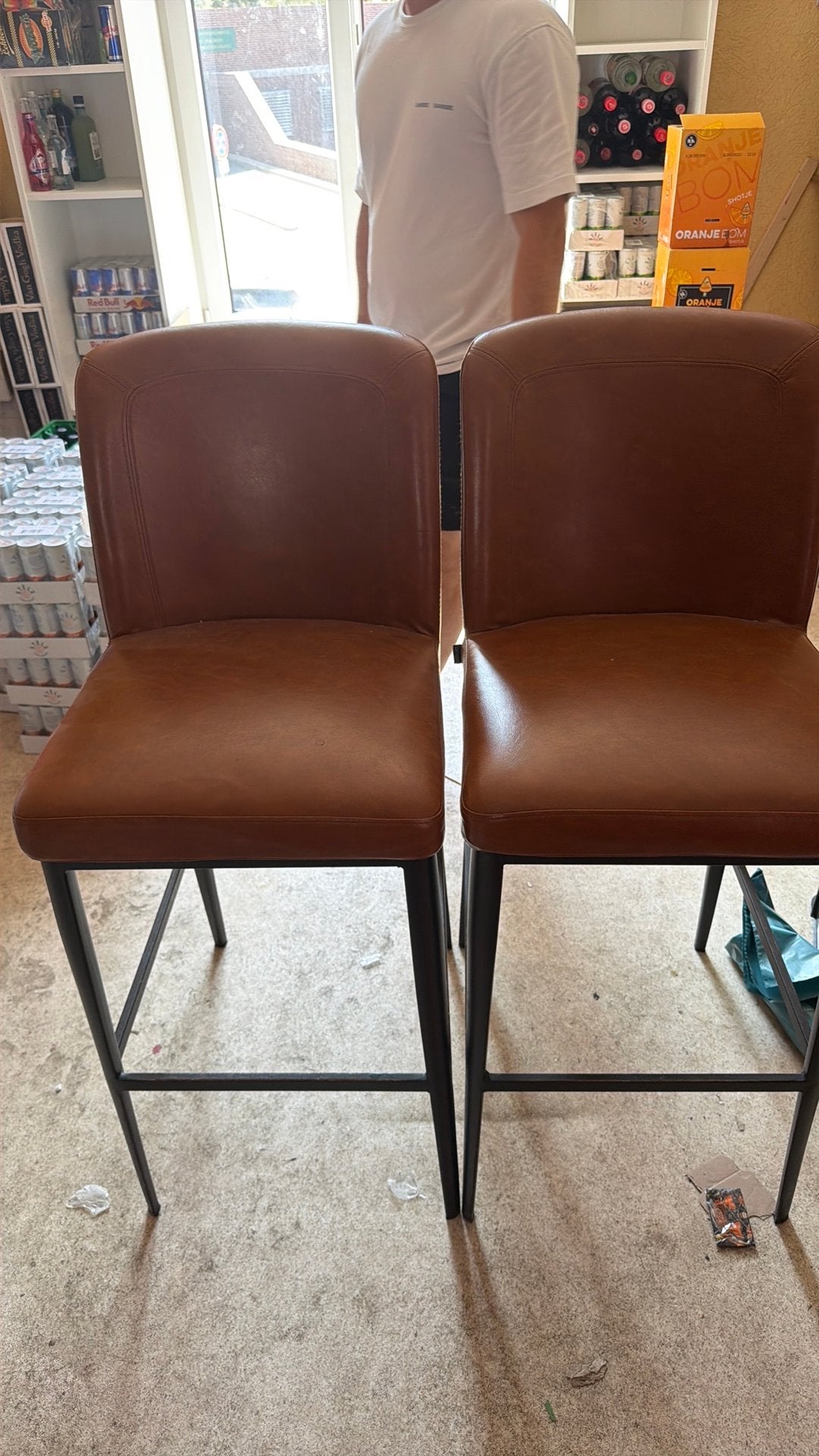 Teee barkrukken, 2 krukken, Ophalen, Zo goed als nieuw, 60 tot 90 cm