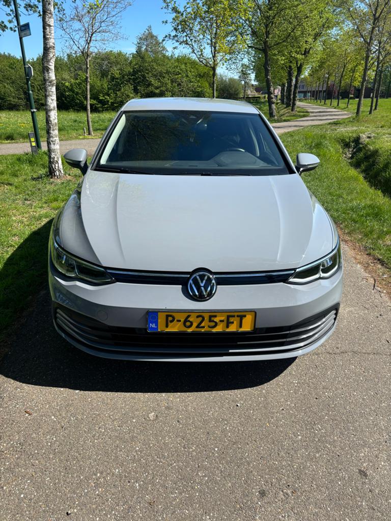 Volkswagen Golf 1.5 TSI 130pk 2021Moonstone Gray, Auto's, Volkswagen, Voorwielaandrijving, Stof, 4 cilinders, 1400 kg