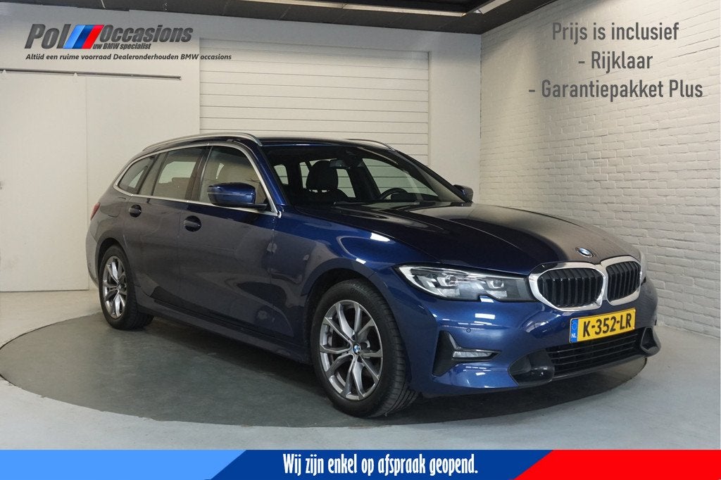 BMW 3 Serie Touring 318i Sportline | Carplay | Dealerauto |, Automaat, 1998 cc, Achterwielaandrijving, Blauw