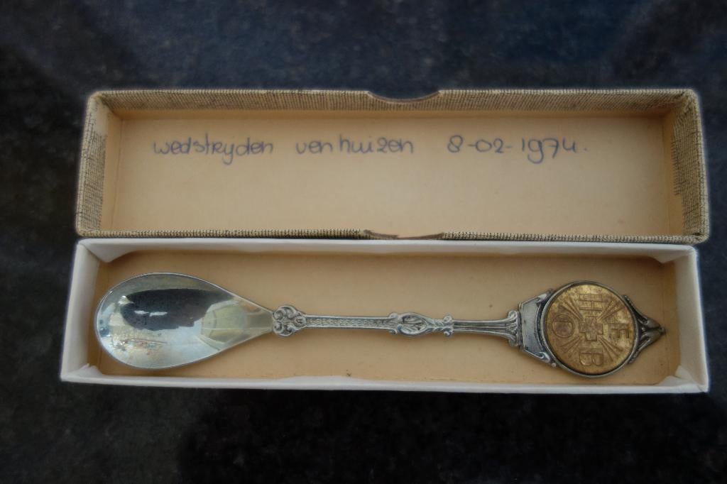 Lepeltje, Ophalen of Verzenden