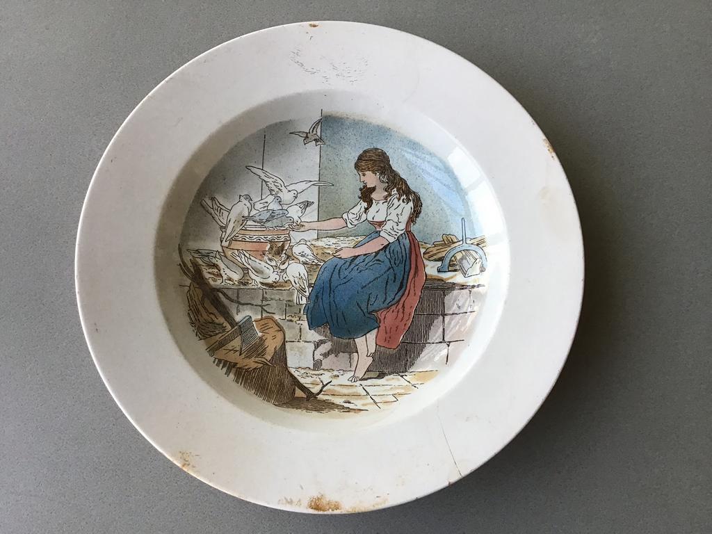 Oud kinderbord, Antiek en Kunst, Antiek | Keramiek en Aardewerk, Ophalen of Verzenden