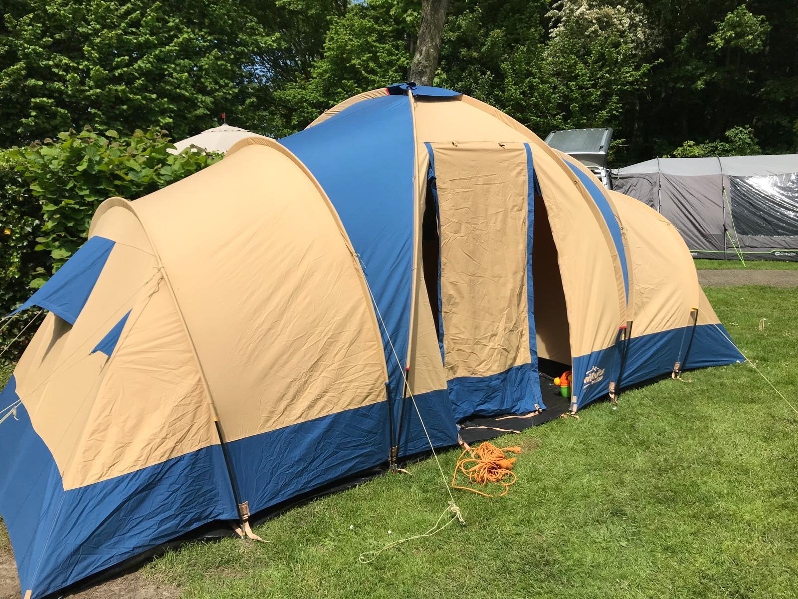 Vrijbuiter Jujuba bungalowtent 4 persoons katoen, Caravans en Kamperen, Tenten, Ophalen, Zo goed als nieuw, Tot en met 4