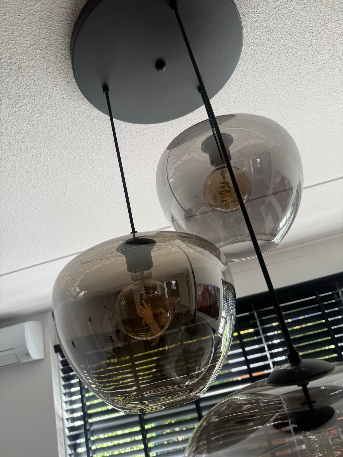 Moderne hanglampen met glazen kappen, Ophalen, Zo goed als nieuw, Glas, E27 (groot)