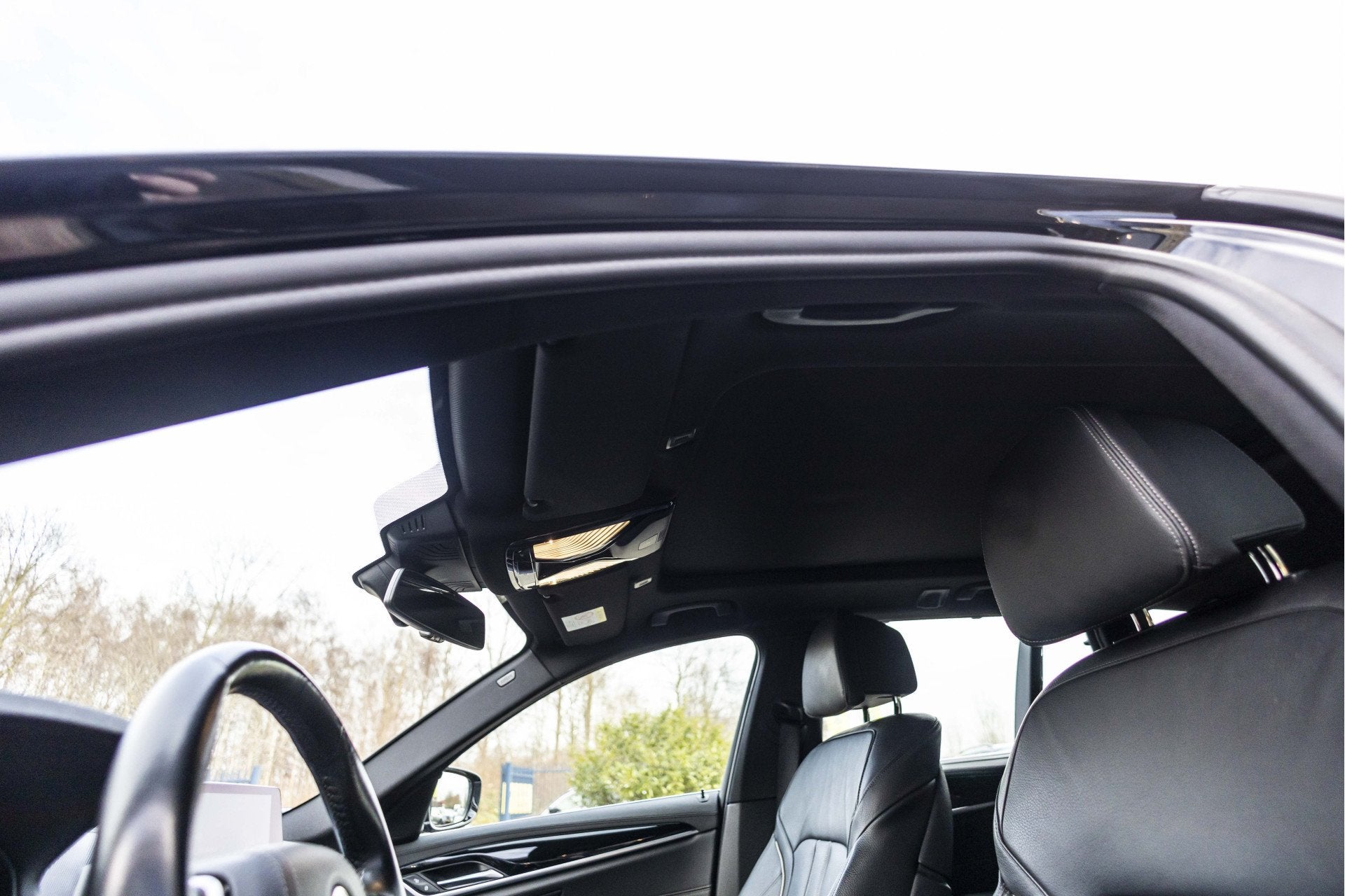 Foto 28 van BMW 5 Serie Touring 520i High Executive