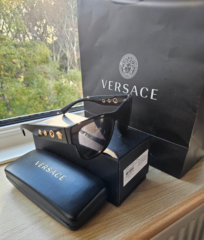 Originele Versace zwarte zonnebril medusa, Overige merken, Zonnebril, Zwart, Ophalen of Verzenden