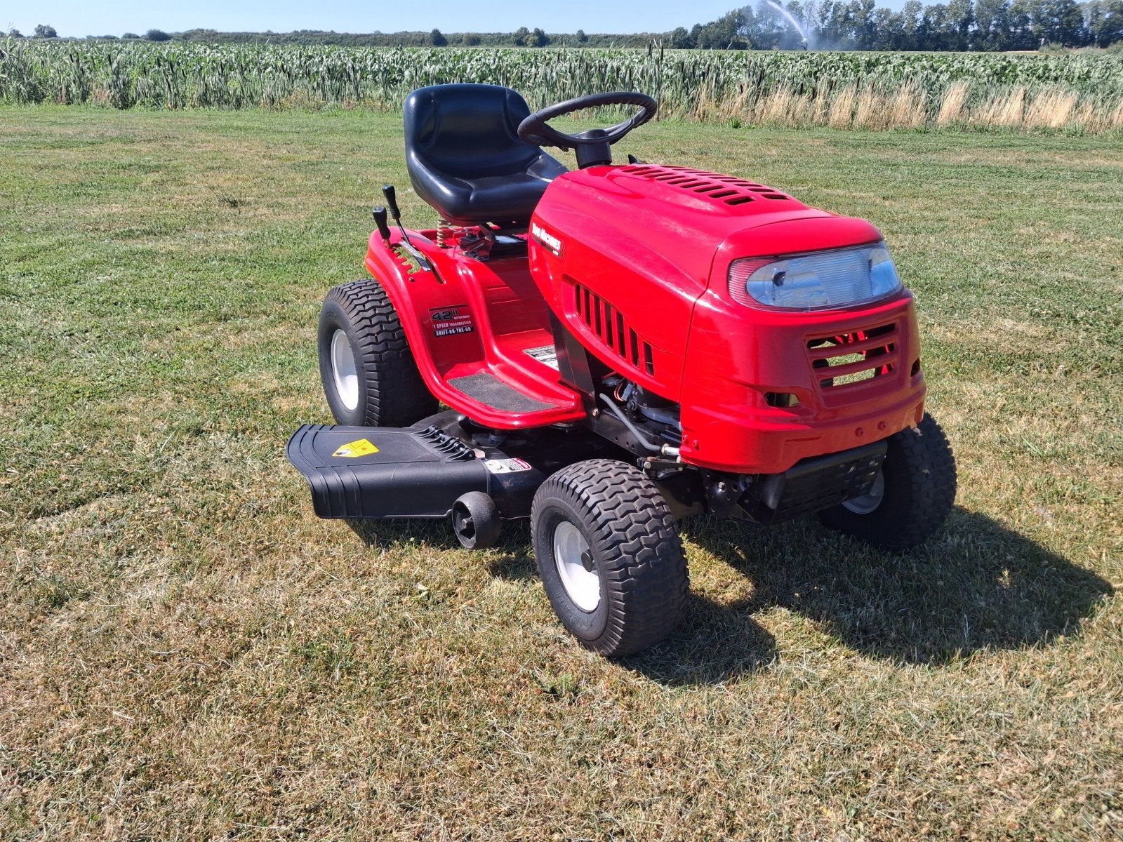 MTD zitmaaier met zijuitworp, Tuin en Terras, Zitmaaiers, Ophalen, Gebruikt, Versnellingen, Yard Machines MTD