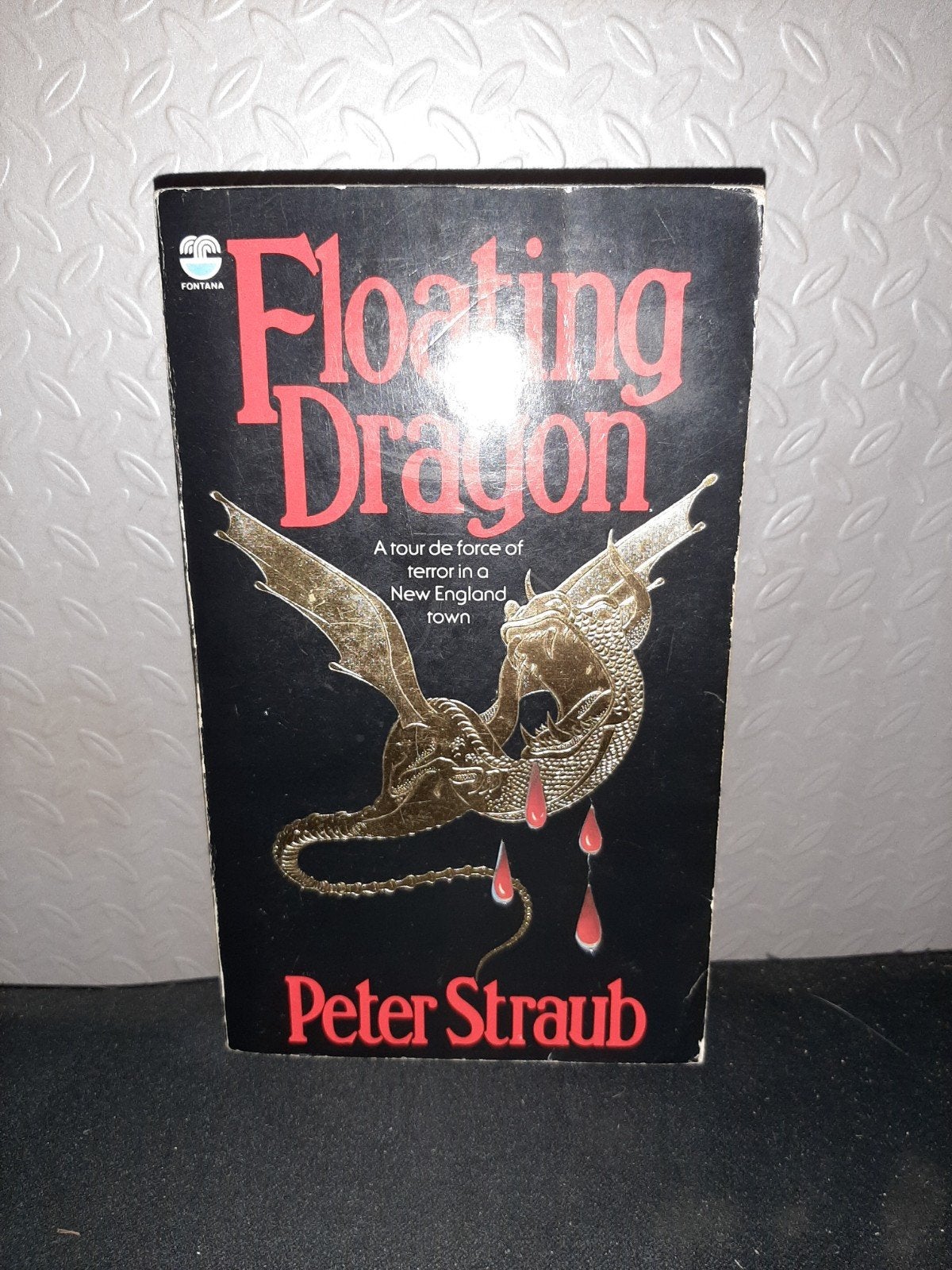 Floating Dragon - Peter Straub (Horror, 1983), Ophalen of Verzenden, Gelezen, Peter Straub, Amerika