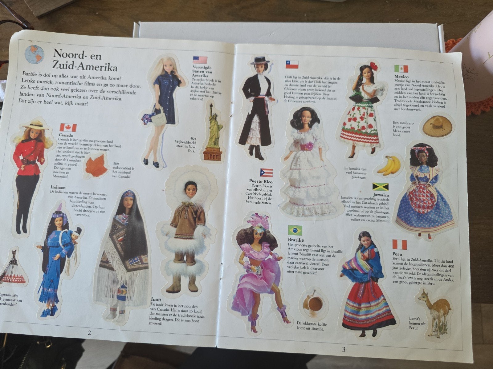 Barbie Stickerboek Internationaal - Zeldzaam!, Ophalen of Verzenden
