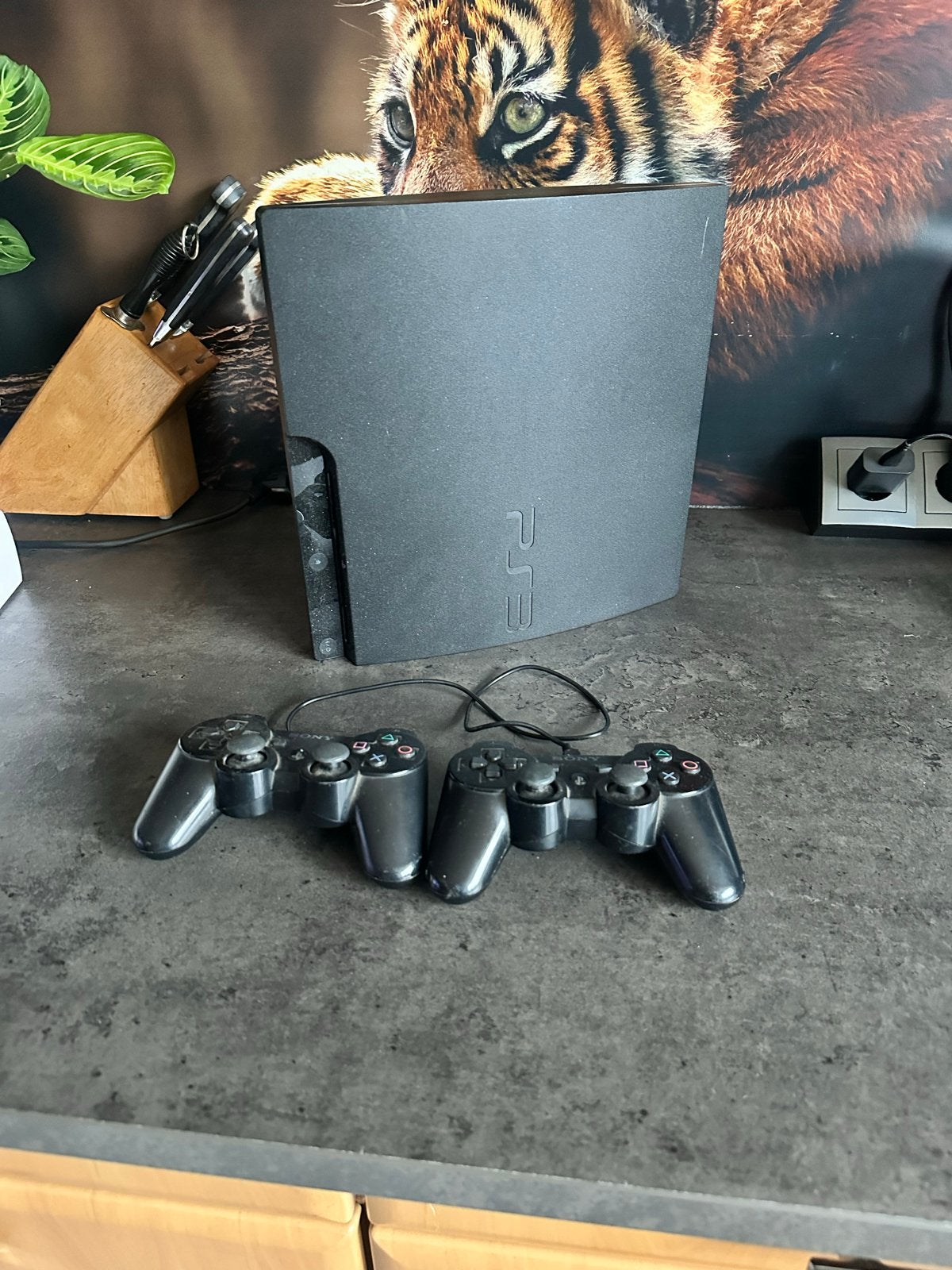 PS3 console met 2 controllers - Werkend, Ophalen, Gebruikt, Met 2 controllers, Super Slim