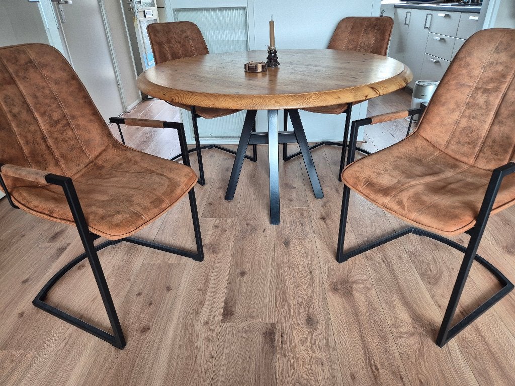 Tafel&stoelen, Ophalen, Gebruikt, Rond, Vier personen